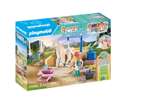 Horses Of Waterfall - Washing Station With Isabella & Lioness - 71354 - Playmobil